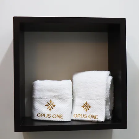 Bed & Breakfast Opus One Faro