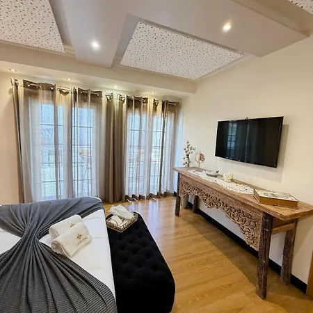 Opus One Bed & Breakfast 4*